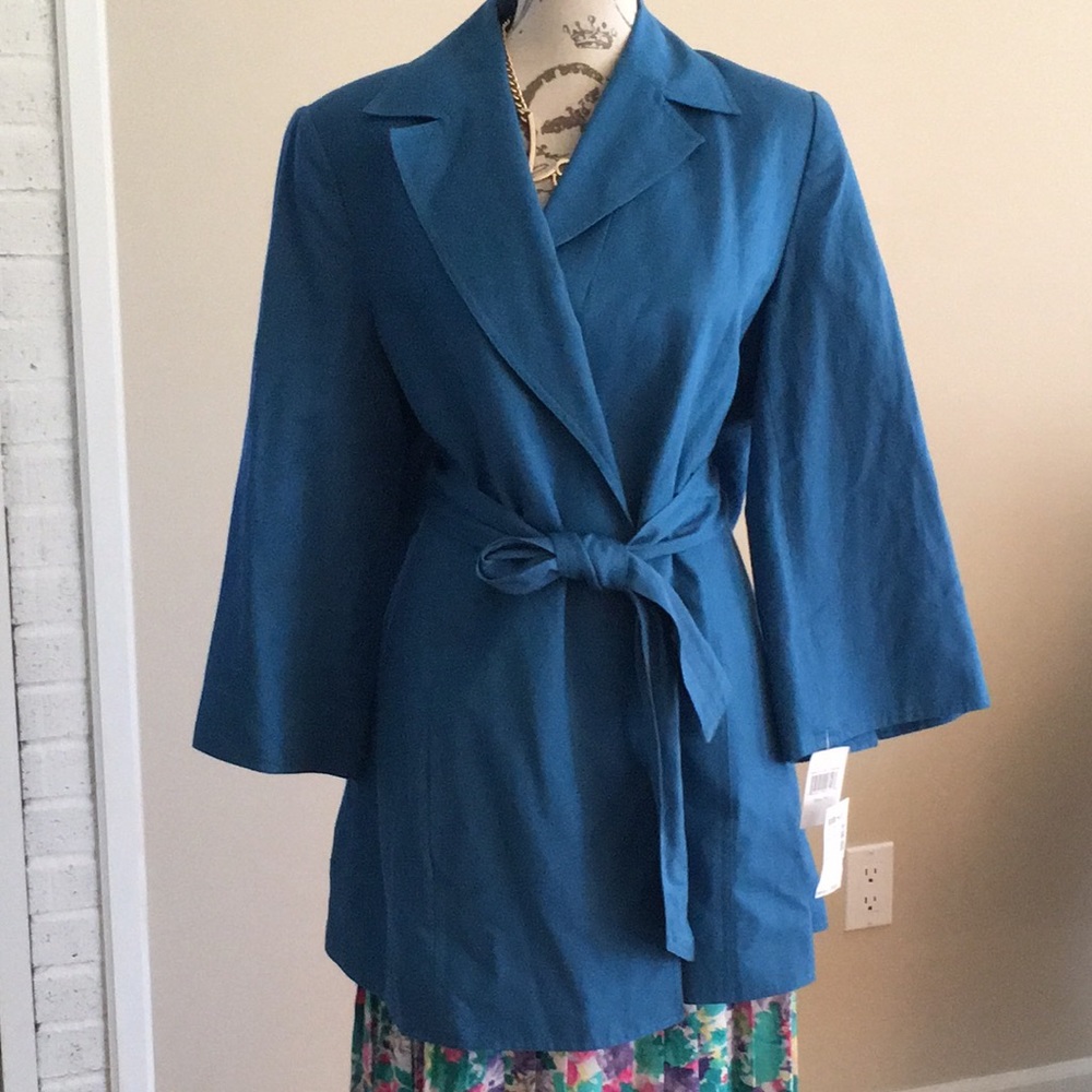 FELICIA & company| BLUE SWING WRAP SHORT COAT